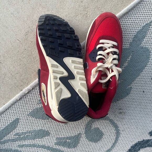 Nike rare Air max red, white and blue sneakers. - Picture 6 of 7